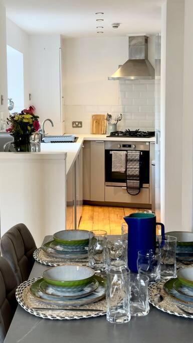 The Quirky Quarter- 2Bedrooms Apartment Liverpool Dış mekan fotoğraf