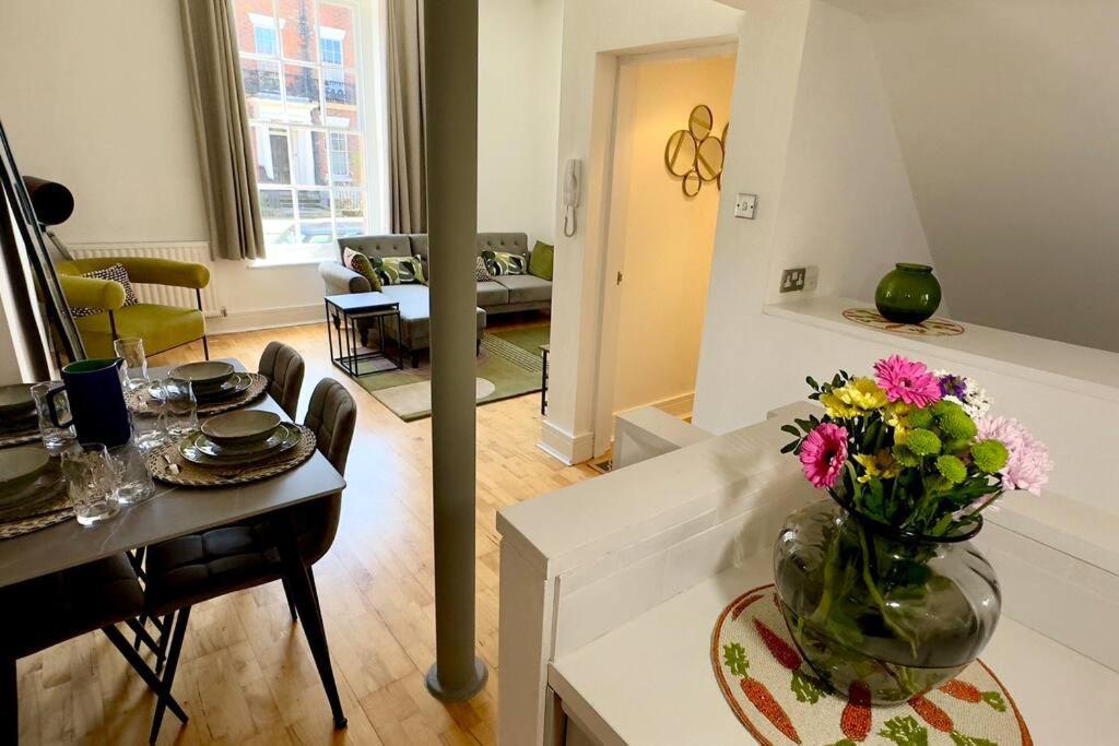 The Quirky Quarter- 2Bedrooms Apartment Liverpool Dış mekan fotoğraf